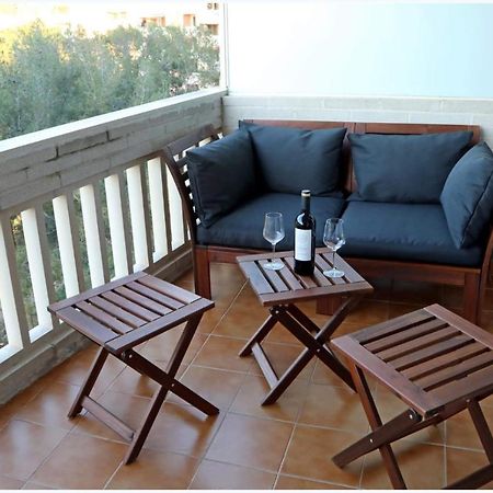 Апартаменты Excellent Sea View, Free Parking, Wifi Салоу Экстерьер фото