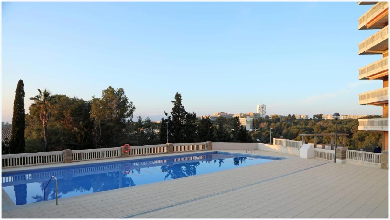 Апартаменты Excellent Sea View, Free Parking, Wifi Салоу Экстерьер фото