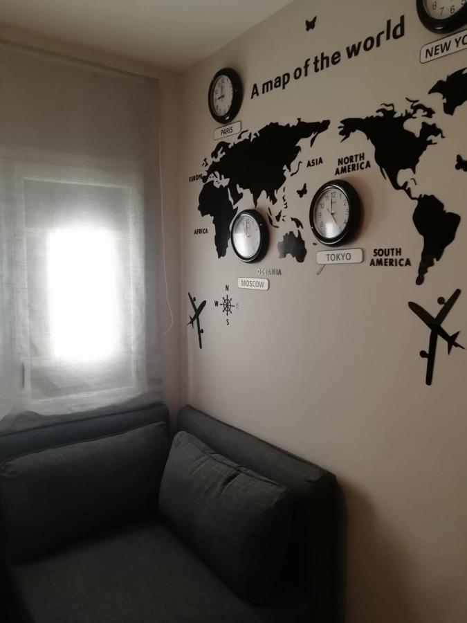 Апартаменты Excellent Sea View, Free Parking, Wifi Салоу Экстерьер фото